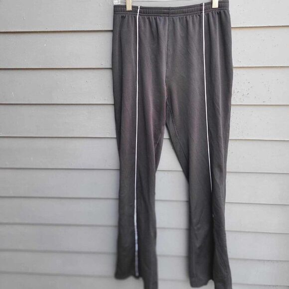 Nike Work Out Black Pants with White zippers on back of legs size Medium - Picture 10 of 10
